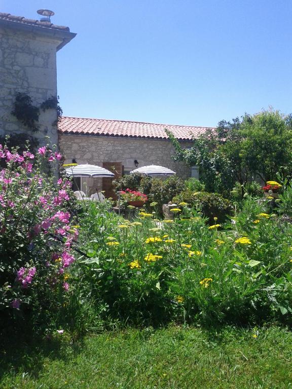 Chambres D'Hotes Domaine De La Rose Des Vents Castelnau-sur-l'Auvignon ห้อง รูปภาพ
